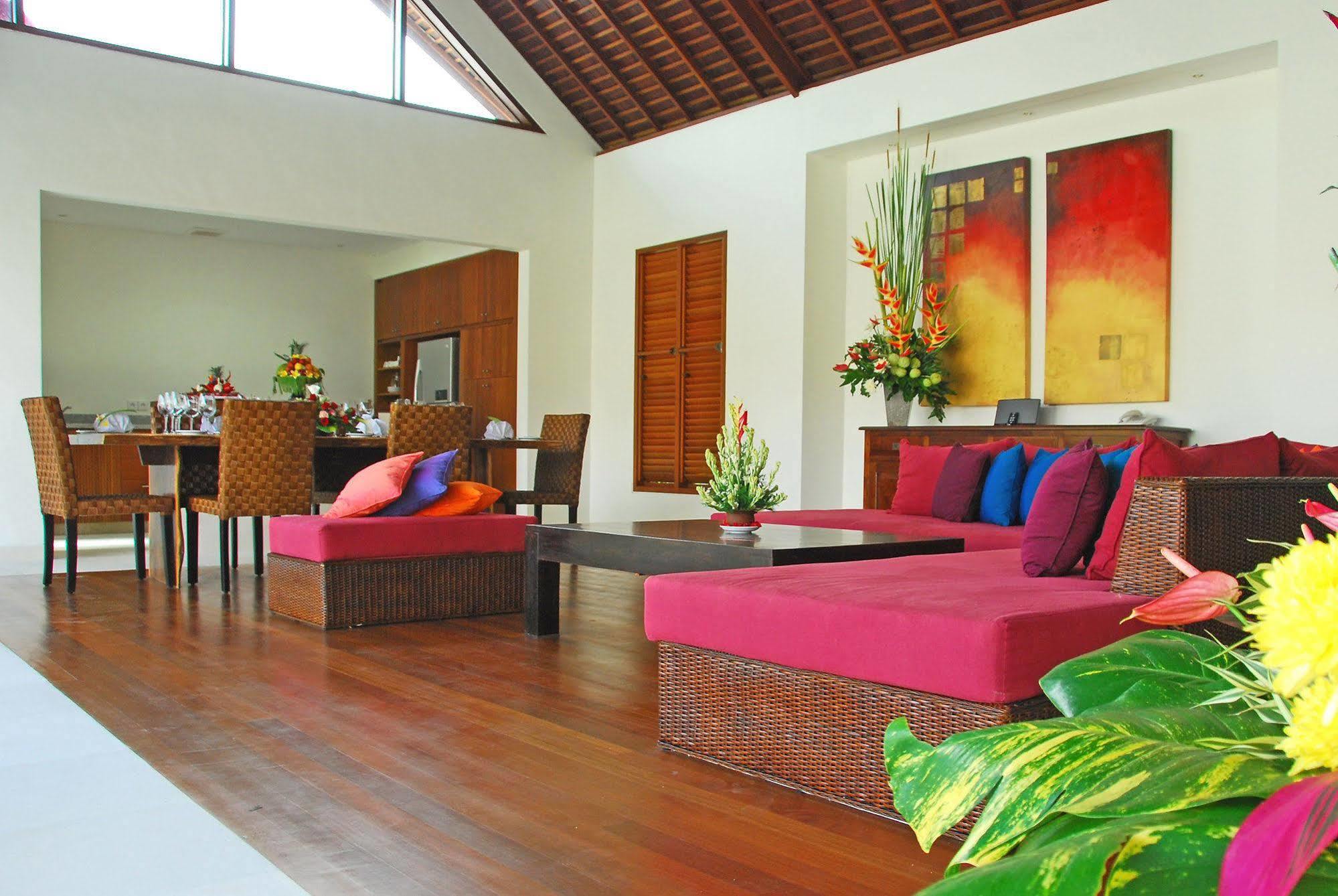 Saba Villa Canggu Exteriör bild