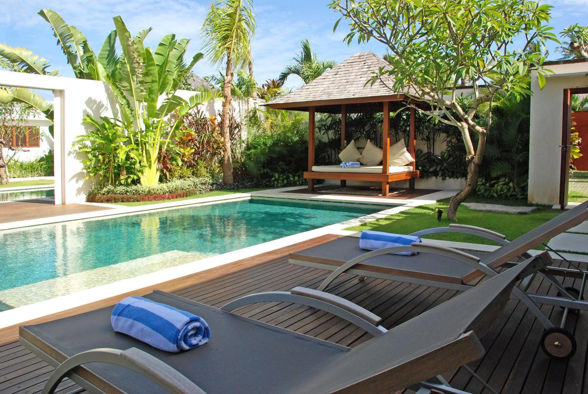 Saba Villa Canggu Exteriör bild