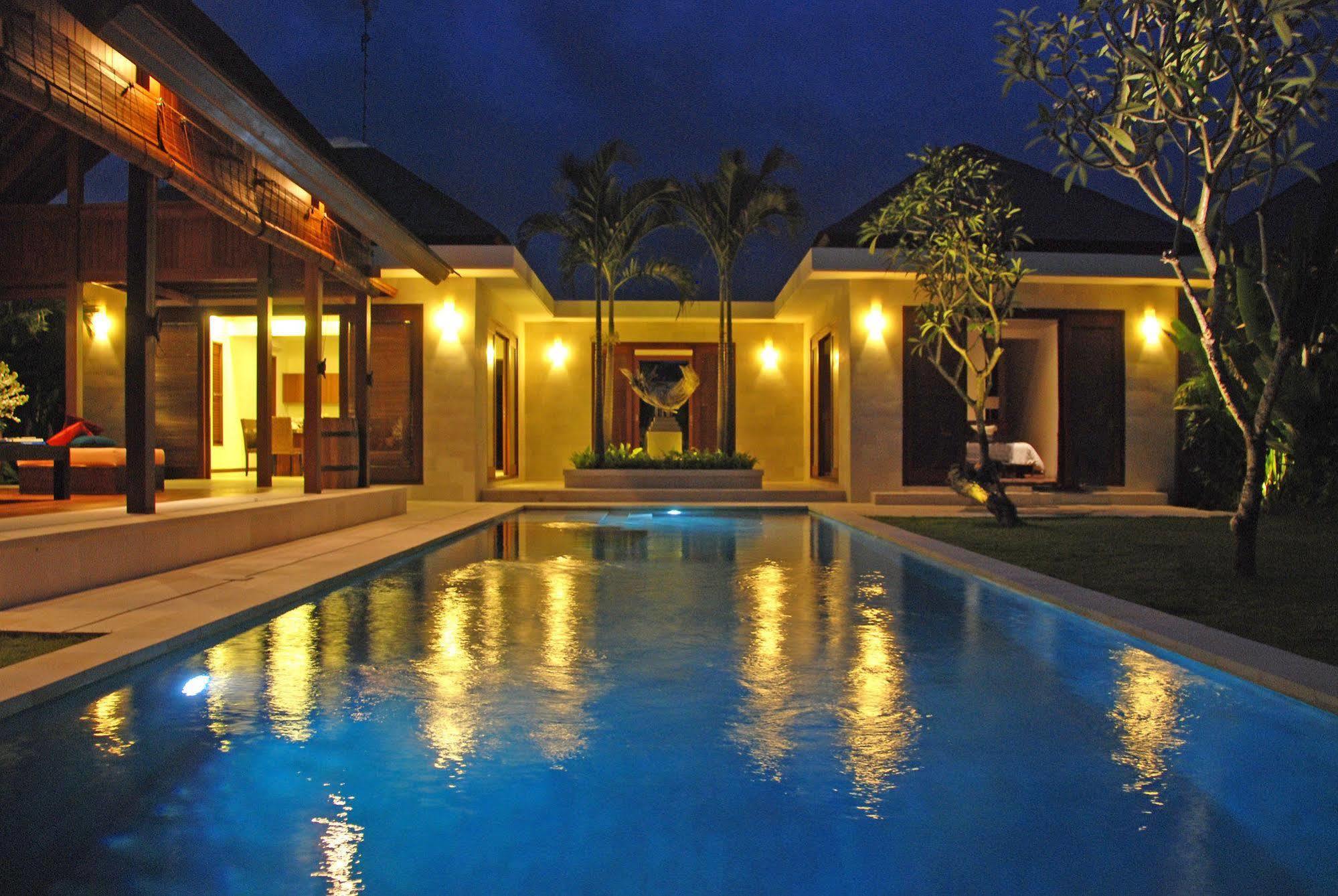 Saba Villa Canggu Exteriör bild